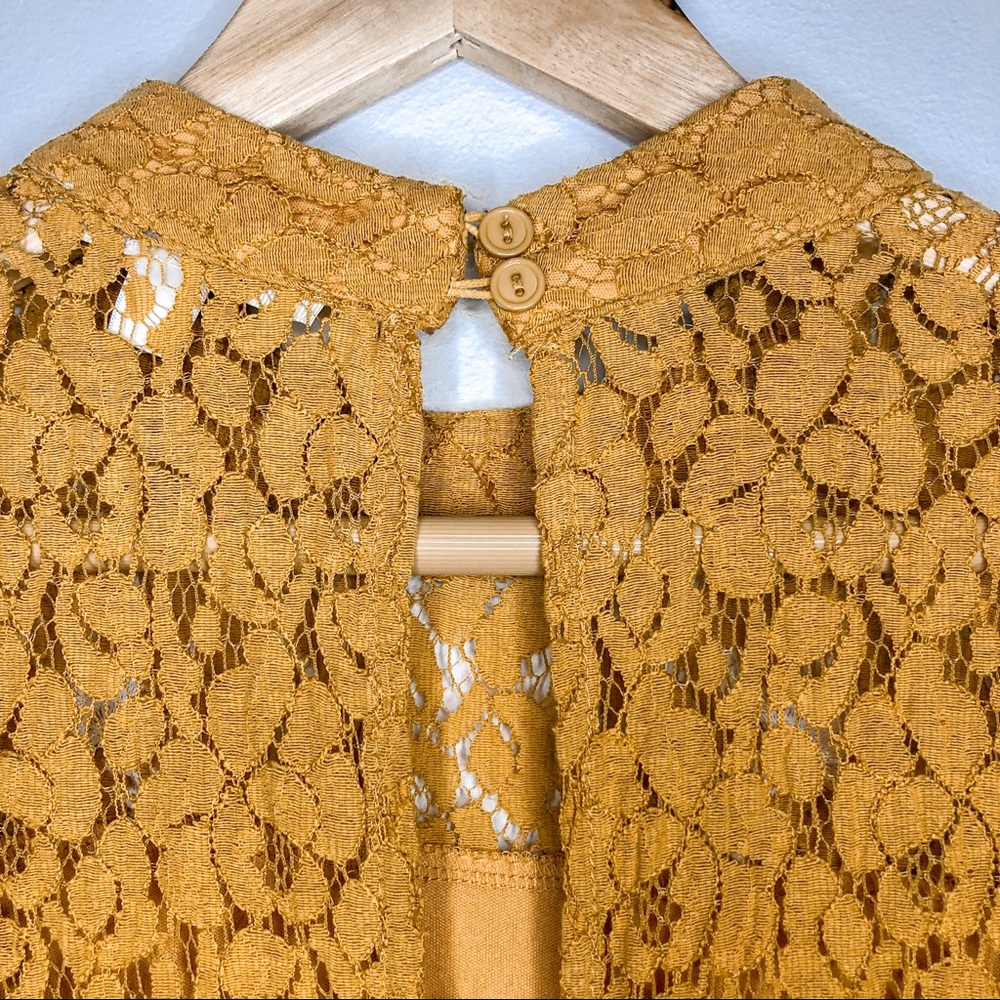 Francesca’s Lace Sleeveless Mock Neck Dress - Picture 10 of 12